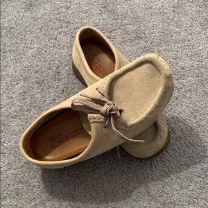 Sand-colored Wallabees